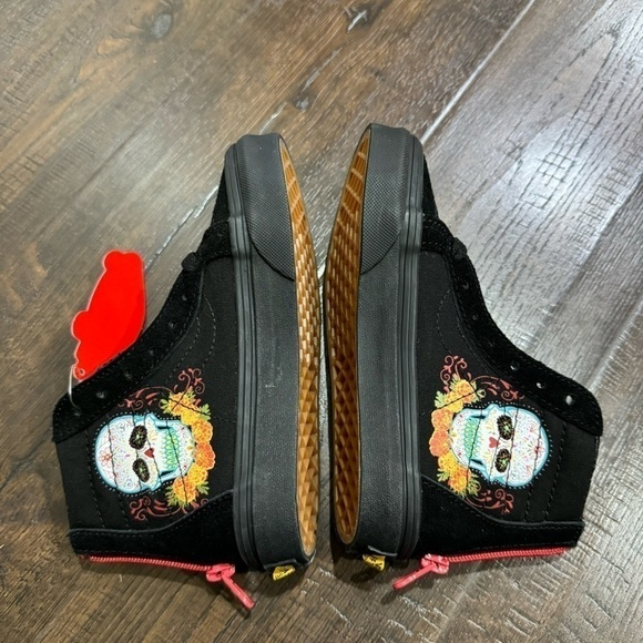Vans Sk8-Hi Dia de Vans (Black/Multi) High Top Sneaker Size 13 Kids - Picture 8 of 10